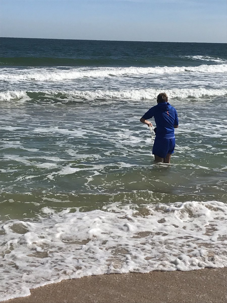 MicMacDonaldPKY's tweet photo. With marine science at Flagler Beach casting nets for species richness and biodiversity calculations @pkyongedrs @pkybio https://t.co/7eBCwAPf3I