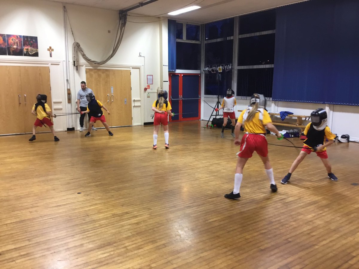 Last session of our Fencing After School Club displaying their fencing skills to parents and grandparents. Thank You to <a href="/judoeducationuk/">Judo Education</a> delivering the sessions. #SHCPChorleyPE #ALPSITNews <a href="/ChorleySSP/">Chorley SSP</a>