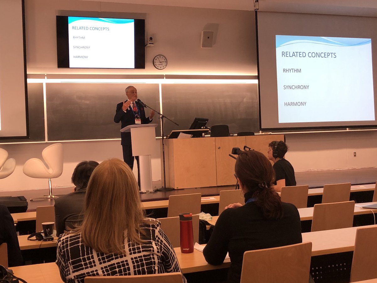 Conférence de Vladimir Hachinski, Université Western, lauréat du prix Killam 2018 en sciences de la santé introduit par Karim Jerbi, professeur agrégé au Département de psychologie #Rencontresintersectoriellessurlerythme #UdeM #intersectorialité #rythme