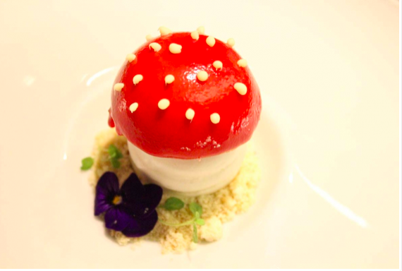 Our latest restaurant review: Owned by Ryan Giggs and quite a Manchester hot spot as Camille Allcroft <a href="/cococamiblog/">Camille</a> discovered <a href="/Georges_Worsley/">George's Worsley</a> editfoodandtravel.co.uk/eat/restaurant…