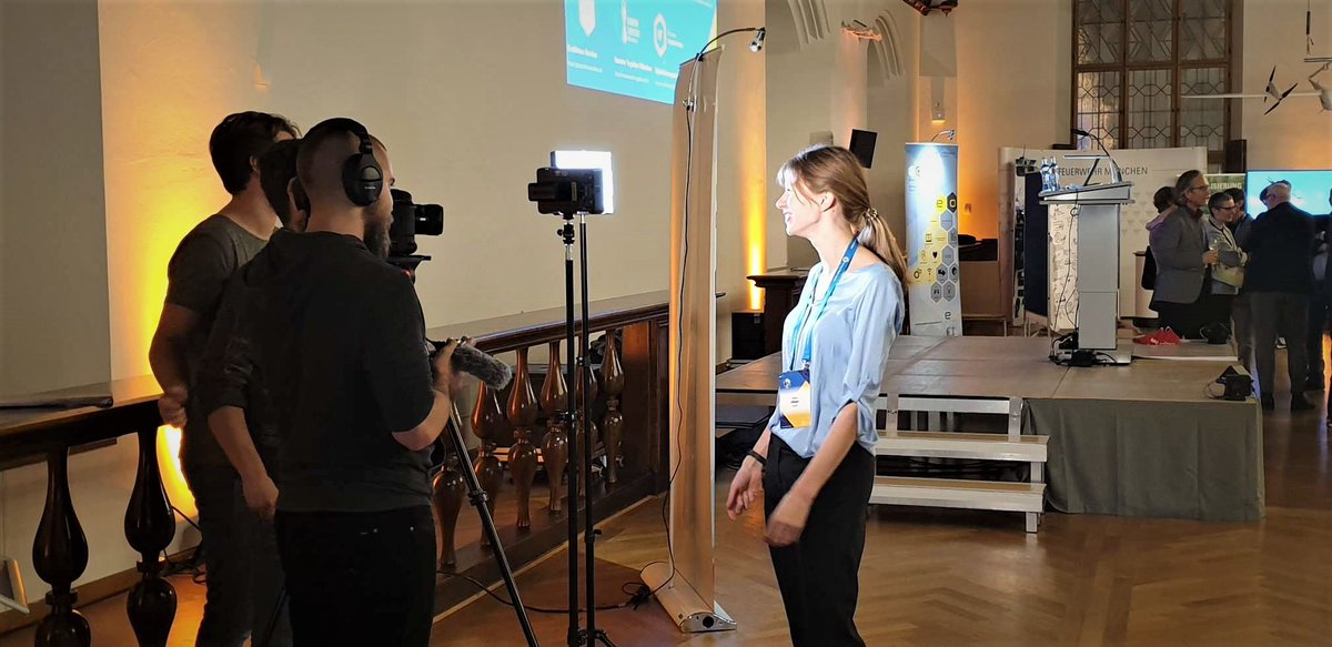 Holo_LightGmbH's tweet photo. Last week we joined the Open Government Day of the city of Munich. It's great to see that the city of Munich is working on exciting digital solutions for its employees and citizens, incl. Augmented Reality.
#ogtm19 #augmentedreality #geodata #munich https://t.co/pE6uk3CkyT