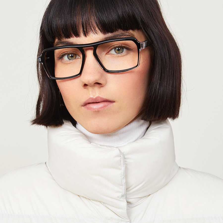AW/19: The essence of the brand shines through every single piece of the collection, in their bold lines, vivid colors and high-quality laminated materials.👉 Model Salva C4
Unisex acetate model available in 4 different color combinations:
📍xaviergarcia.design/en/search/salv…
#eyewear