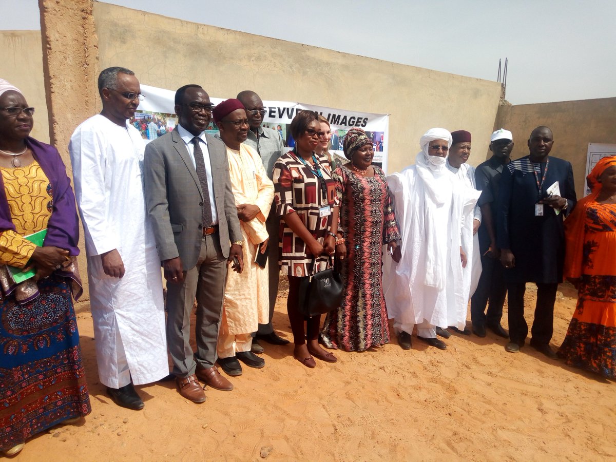 OFevvf's tweet photo. Visite du Premier Ministre à la maison de l'espoir des femmes et filles survivantes de violences basées sur le genre (VBG) au Niger https://t.co/5cUpuA1oz8