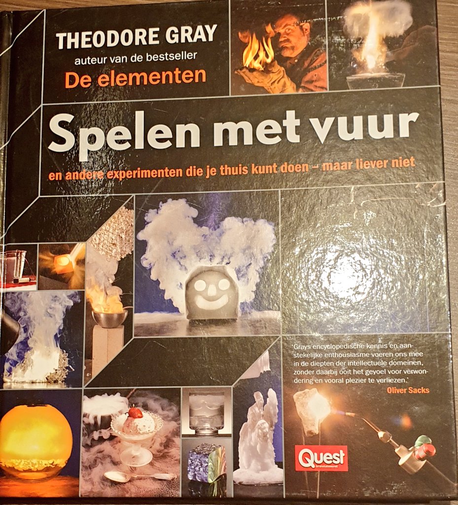 JoostEbus's tweet photo. Op het advies van een van de brandweercollega's uit het la f dit boek aangeschaft. Mijn vrouw: 'niet in ons huis' . Dan maar meenemen naar de praktijkweek op Troned met de brandonderzoekers :-) #kannietwachten #burn2learn https://t.co/yl6dxG7gRk
