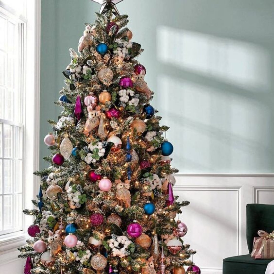 What color combos are you using this year for Christmas? I’m kinda digging this look, but I know I am outnumbered with boys in my household.