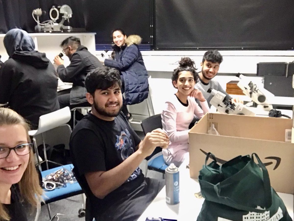 BykiHuntjens's tweet photo. In the spirit of Christmas π: @CityUniHealth smiling π #optometry #elves working hard cleaning, measuring and labelling ππΆ for the @AkambaAidFund in Kenya π°πͺ #DevelopYourself #OVPDP1 ππ https://t.co/S2Q5Zd87i9