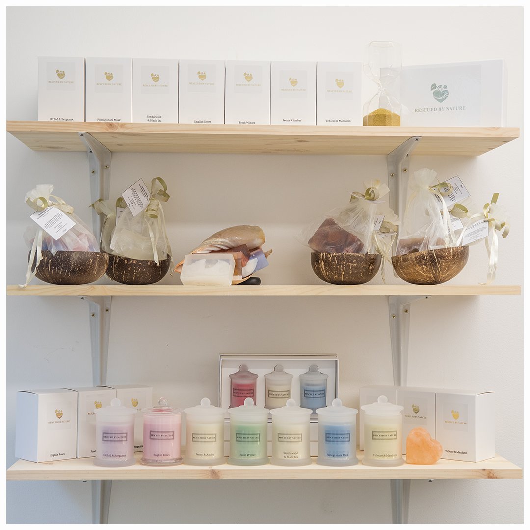 _wenetwork's tweet photo. Don't forget to stop by #WUTOPIA tomorrow for our #fashion & #beauty event. Our fashion entrepreneurs will be on hand to discuss styling tips. Plus Beauty Guru, Zina Zeine, will also share expert advice on skincare, and there may be some freebies involved!
https://t.co/63gVazEN2J https://t.co/S2A1Dh7bx5