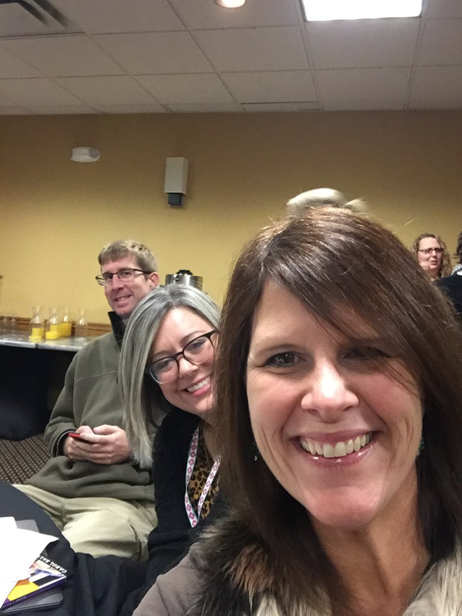 MrsTayl07925275's tweet photo. Waynesville is represented @MsSalvac @lanewoodELL #WaynesvilleElls #BoostingAchievement #MellMo https://t.co/hGLPmt6A63