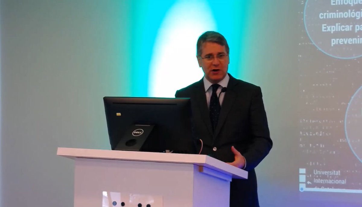 “La #ciberseguridad no es solo un tema técnico, el factor humano es fundamental. Ese factor humano, sus riesgos y errores, se trasladan a las empresas”, dice el experto <a href="/JoseRAgustina/">JR Agustina</a> durante el lanzamiento del Diplomado #CiberCompliance, en la <a href="/UniversidadEan/">Universidad Ean</a>.