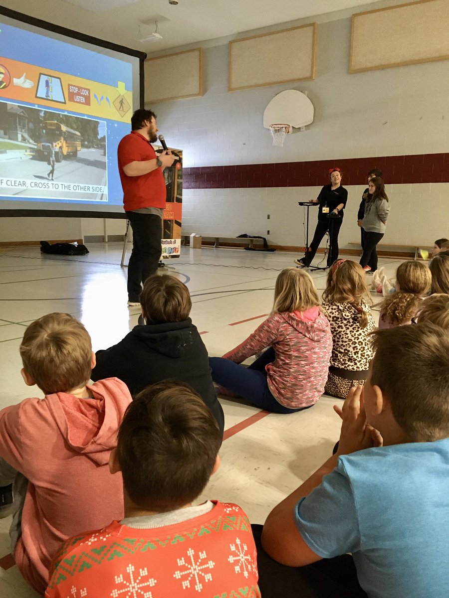 MrsKennedyandco's tweet photo. Thanks @triboardbus for the great presentation! Our students LOVED it! 
.
.
.
@alcdsb @alcdsb_john #triboard #bussafety #rolemodels https://t.co/iLgYNICkxa