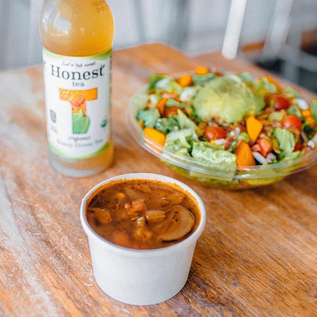 ThinkSaladShop's tweet photo. Wanna know how to make that salad souper? 🍲 #thinkgreens https://t.co/QaIyhUvUYr