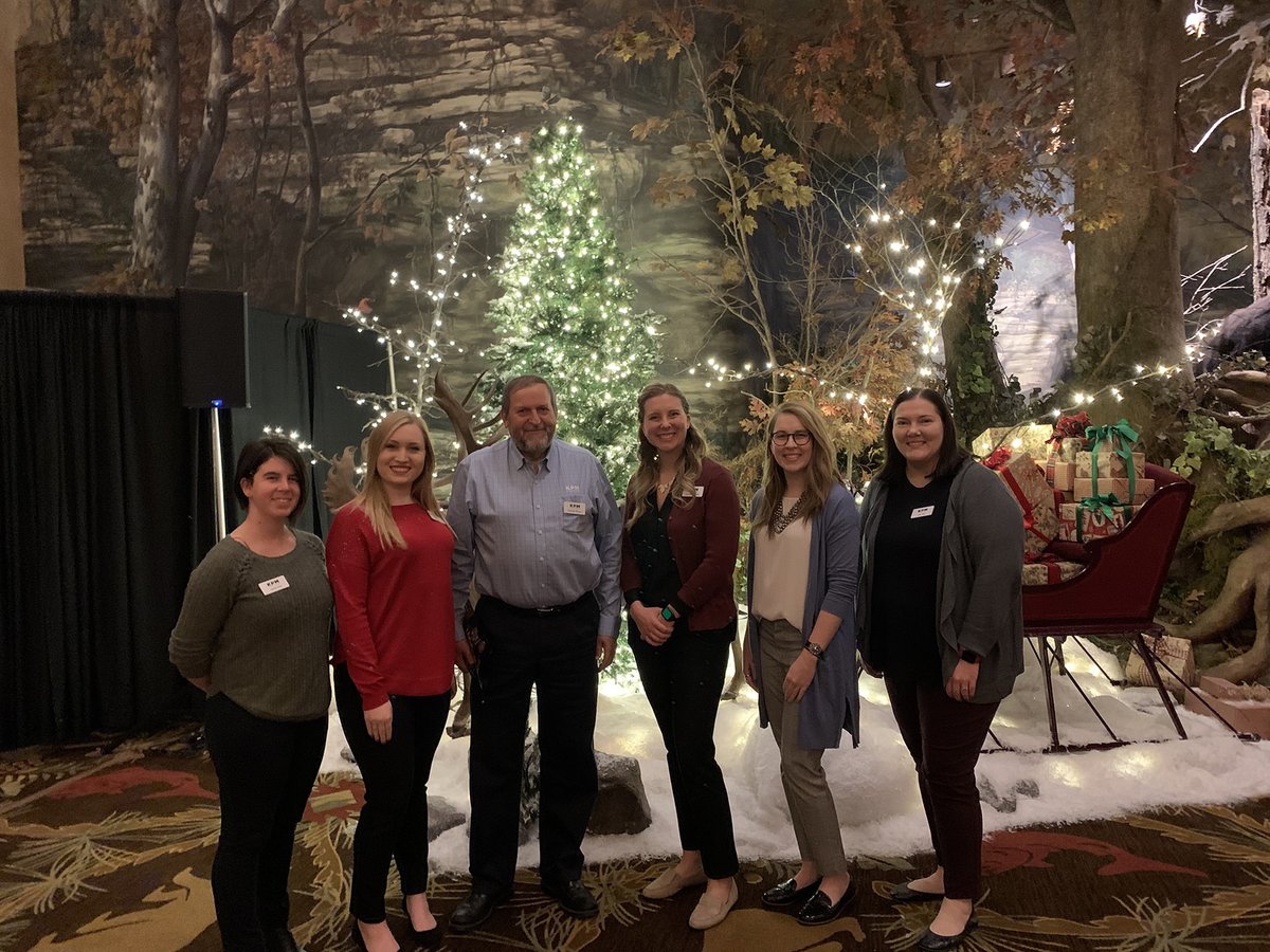 KPM_CPAs's tweet photo. What better way to spend the December @SGFChamber #GoodMorningSGF event than with Santa? Thank you to the White River Conference Center at @BassProShops for the holiday cheer this morning! #KPMNews #MembershipMatters #KPMSpirit #MostWonderfulTimeOfTheYear https://t.co/E4VRLdrbNB