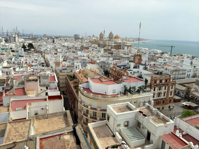 wglimpses's tweet photo. ✈️🇪🇸🌴
Read about the charming city of #Cadiz #Spain 
Sandy beaches, fresh seafood, and some lovely architecture! 😍

👇
In English: 
https://t.co/Uy1T9JxCdm✍️ 

NA SRPSKOM: 
https://t.co/sbC7r8cCJd       

#TravelGlimpses #travel #travelbloggers https://t.co/AGsGOir8bV