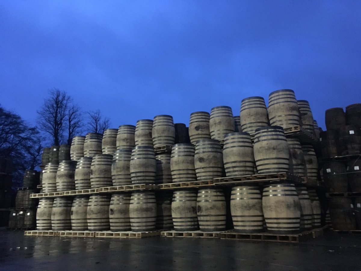 leepowerryan's tweet photo. #sherry #butts #beauts itโs going to be a very busy December!! #irishspirit #irishwhiskey #irishwhisky๐#singlepot #singlemalt #singlegrain #irishblend https://t.co/QfNr1NdiiG