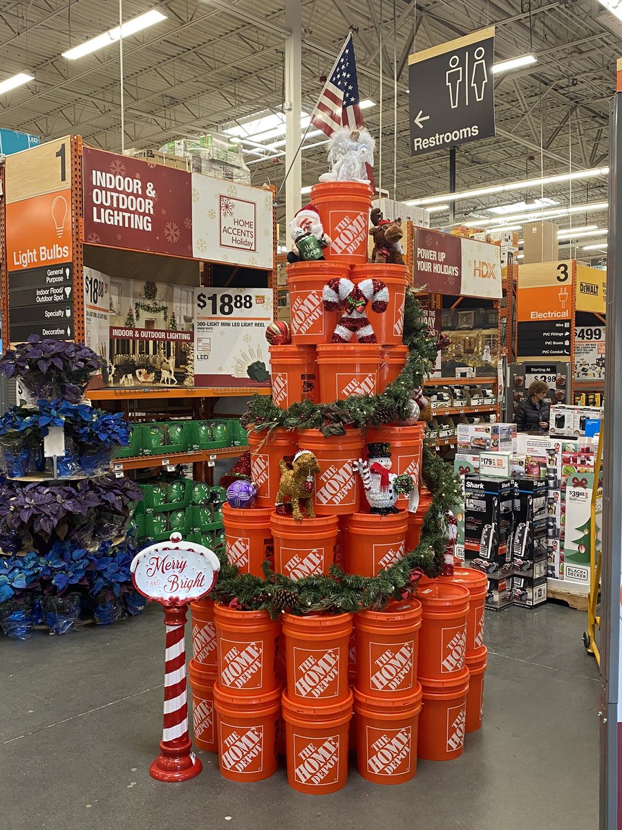 Tommy Stanley (@tstanley96) on Twitter photo Christmas Fun@TheHomeDepot Christmas Fun@TheHomeDepot