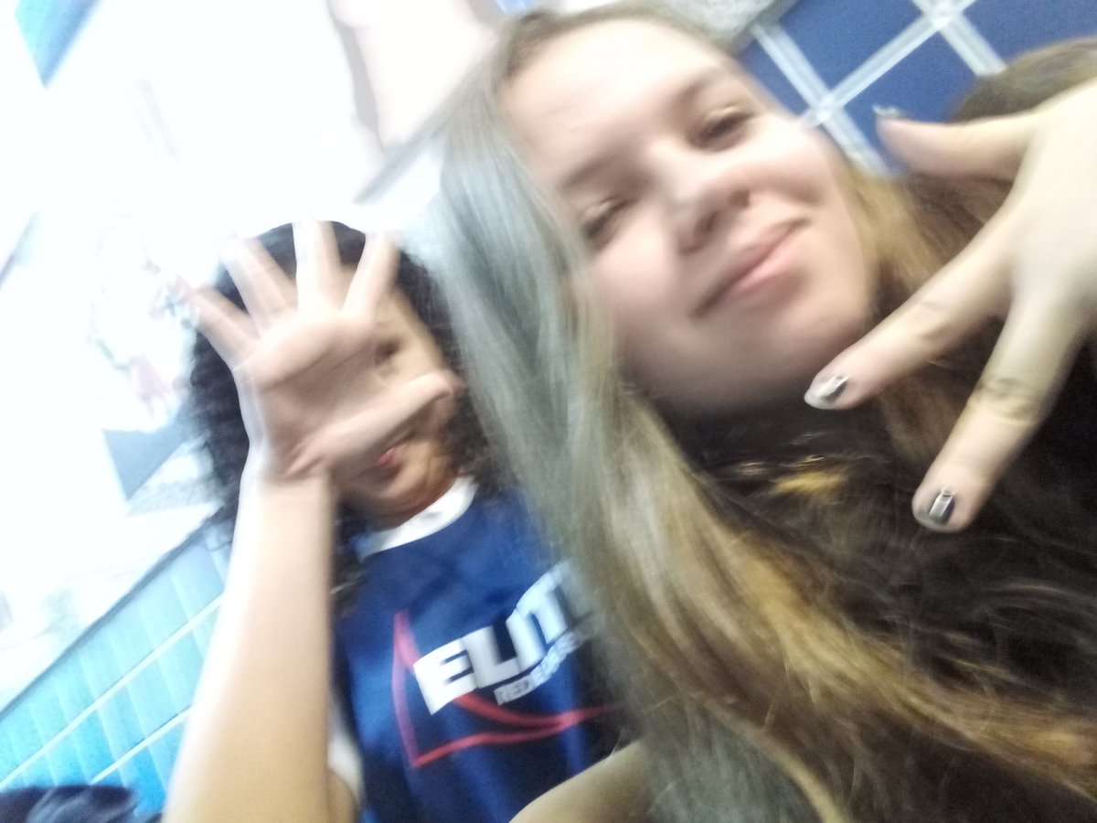 Anna32313431's tweet photo. Um pedaço de tempo congelado dos melhores momentos com ela @vulgojulinha123 https://t.co/7Hz6pNiQPt