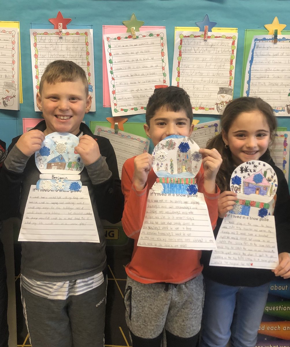 MrsLuciano13's tweet photo. Having some fun with writing today! ❄️☃️❄️#snowglobefun #creativity @FJDugan https://t.co/JCcXbzR0XA