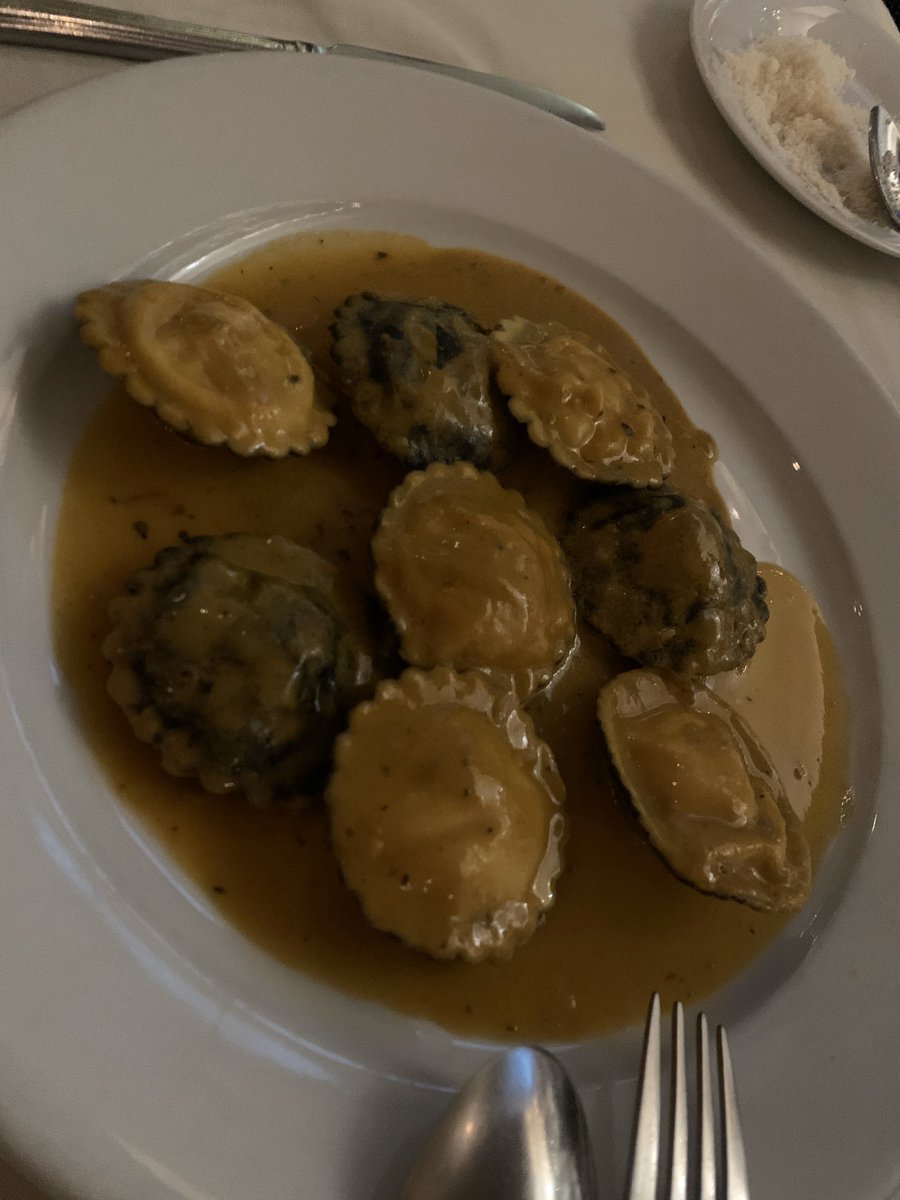 vanessabveille1's tweet photo. #ilpastaio #beverlyhills https://t.co/zNagk98qLg