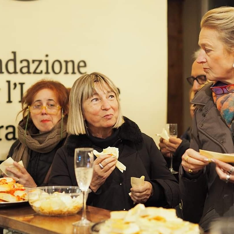 FondAgrariaPg's tweet photo. Conferenza, visita guidata e aperitivo: il format degli eventi culturali a San Pietro è ormai un appuntamento imperdibile per tutti gli appassionati d'arte e non solo! 
A presto con un nuovo momento di incontro!
#Perugia https://t.co/GWlUXqNkWJ