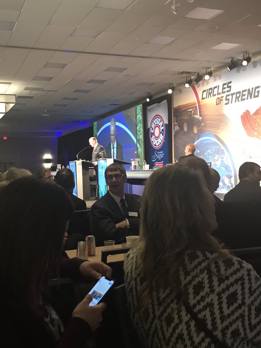 crystalcodonna's tweet photo. Thank you Chairman Knutson for your service on the American Crystal Sugar Board! Great message at our annual meeting! #CrystalStrong @CrystalSugarCo  #GreatLeader #Farmer https://t.co/x9k8WhMCjp