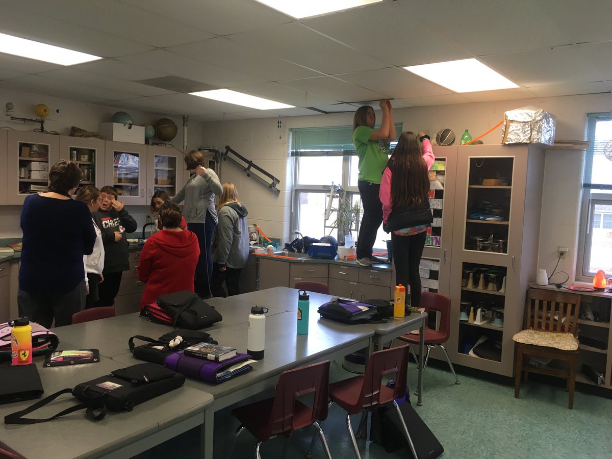 APFalcons's tweet photo. 8th grade science kids working on their Rube Goldberg projects. Creative minds at work. https://t.co/UayD9Ybezy