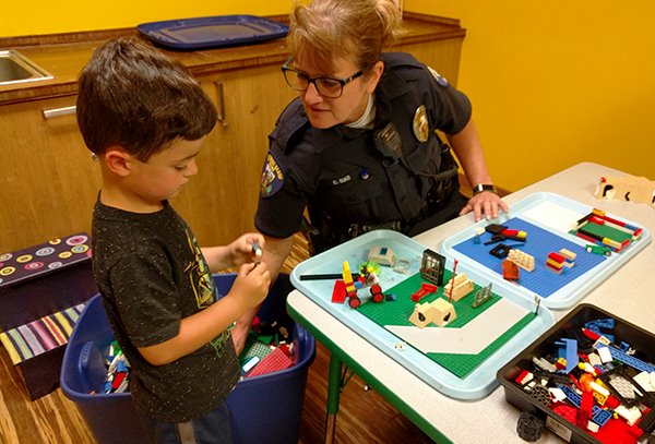 KiDiMuMuseum's tweet photo. Ready for some free play this #FreeFirstThursday? Join officer Carla for a special playtime at 10:30 a.m. https://t.co/LeAYpFISnD Big THANKS to @WellsFargo for making KiDiMu's monthly #access program possible! #familyfun #BainbridgeIsland https://t.co/Bw51ljZ4hc