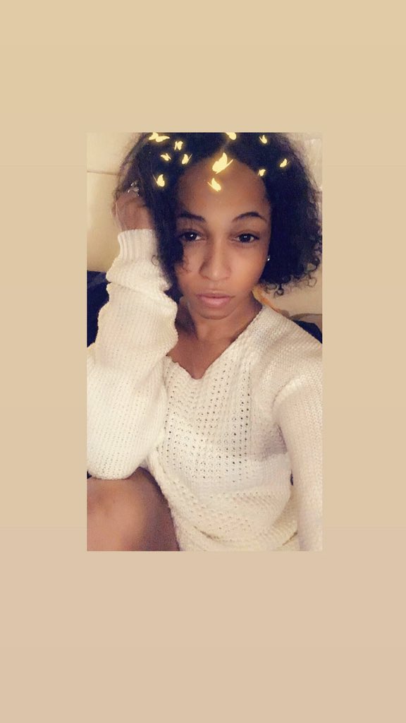 ChevonWashingt3's tweet photo. Being me loving the skin I’m in learning more how to work in silence and staying focused blessed and for 2020 living no regrets #Alphalioness #fuckcancer #loveNoMatterWhat https://t.co/JCI4pmbu55