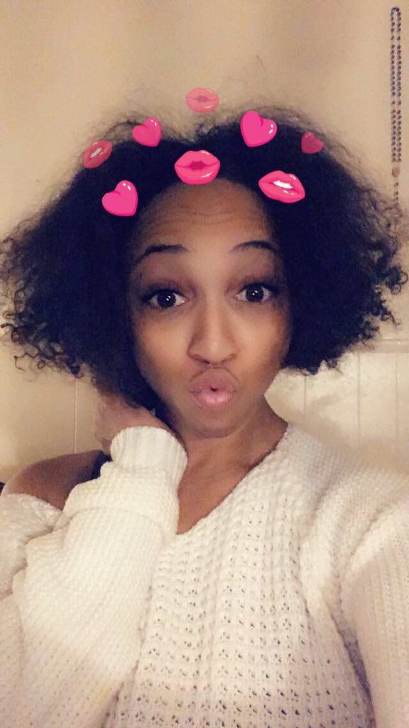 ChevonWashingt3's tweet photo. Being me loving the skin I’m in learning more how to work in silence and staying focused blessed and for 2020 living no regrets #Alphalioness #fuckcancer #loveNoMatterWhat https://t.co/JCI4pmbu55