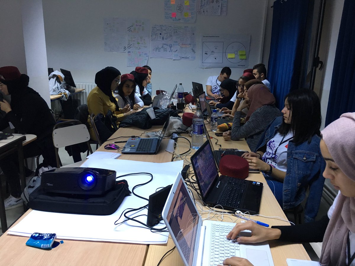 619We's tweet photo. Que le travail commence . 1ère étape : Se mettre d’accord sur le choix des défis ...Let’s go 💪🏻 @JobOpportunIT_  #DevJobOpp #We_are_619 #Isitcom https://t.co/t0LTJlw56q