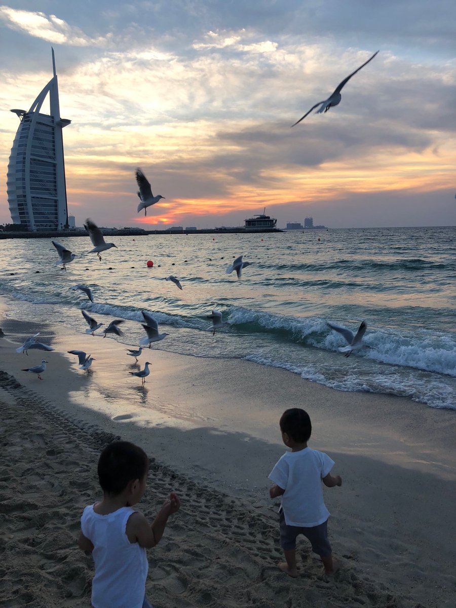 I would like to be a child again, half wild, fearless and free #EmilyBronte #streetphotography ⁦<a href="/LunarLast/">A Cabinet of Curiosities</a>⁩ ⁦<a href="/IanCallaway352/">IPCallaway</a>⁩ ⁦<a href="/A_fleur2Grasse/">Anne Melquiond</a>⁩