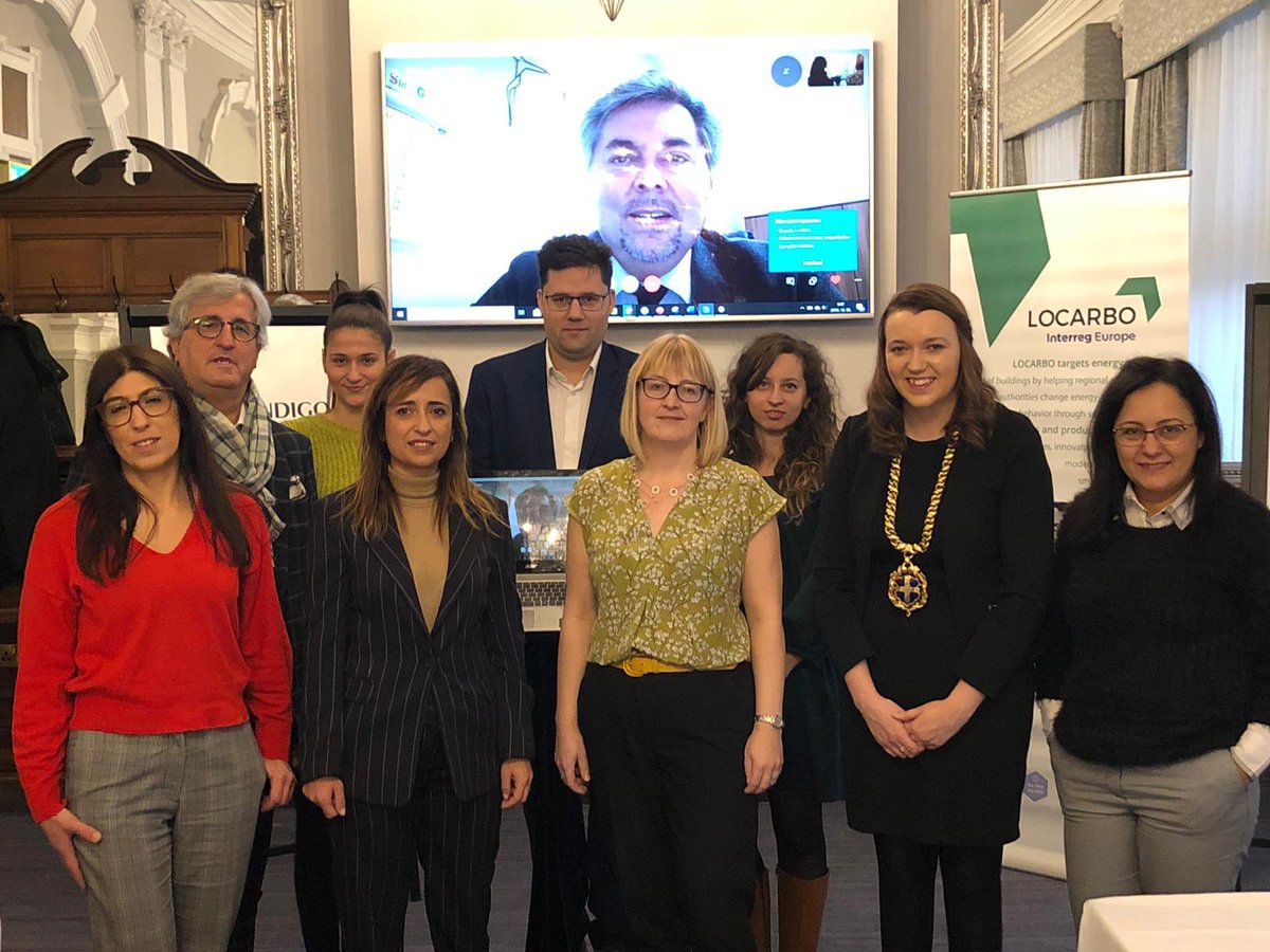 rosaliasml's tweet photo. #weResilient @provpzresilient at @LocarboProject meeting in Durham (UK) : local actions for contrasting #climatechanges are necessary....Now or Never ! https://t.co/DgtvA2R7zK