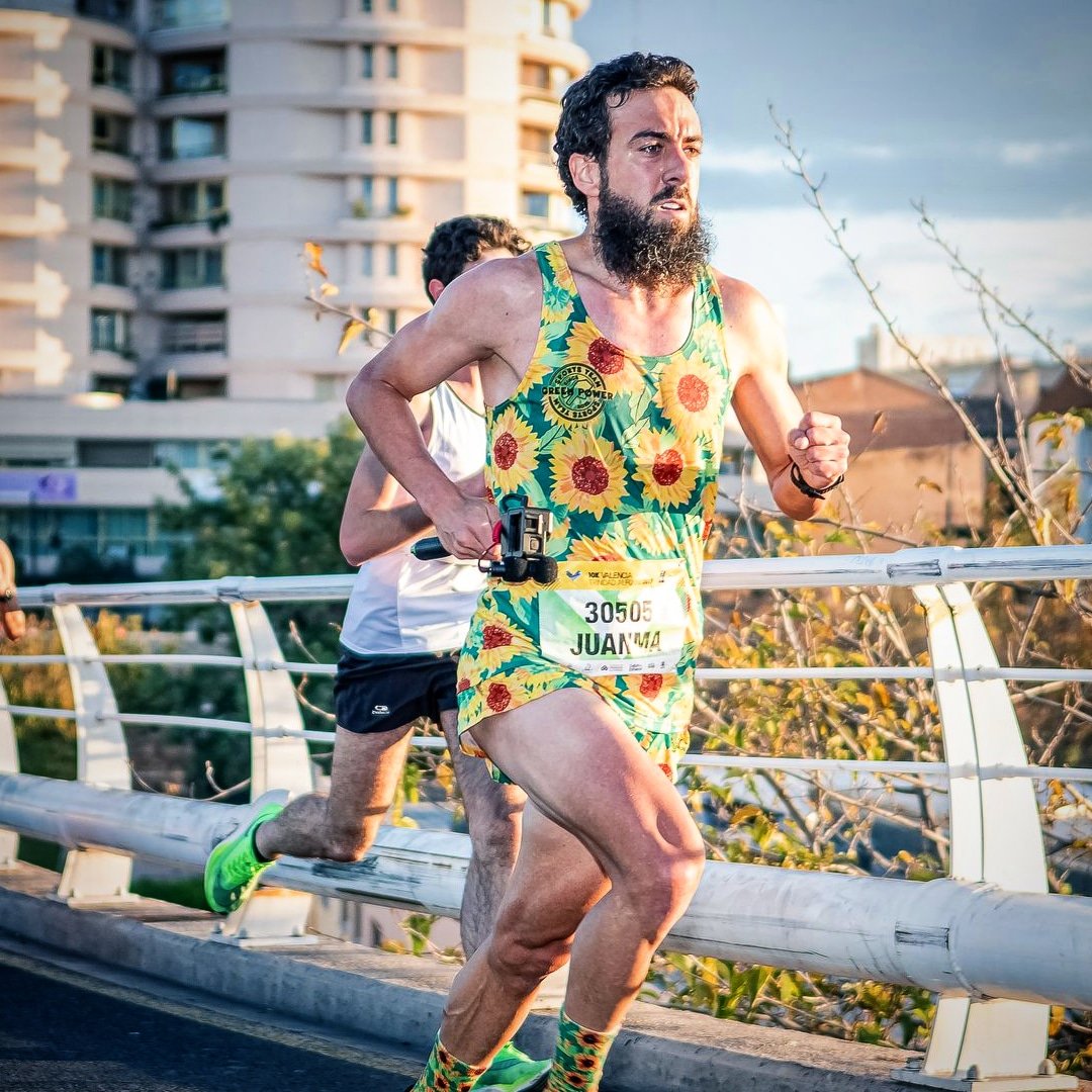 JuanmaJmJ's tweet photo. "No puedes tener una vida positiva y una mente negativa".
Gracias @RUNNING_CV por la foto 📸.
#running #trailrunning #nikerunning #runningmotivation #runninggirl #runningman #freerunning #instarunning #runningterritory #iloverunning #totalrunningmx #skyrunning https://t.co/VSrIxvICmN