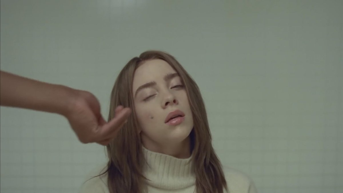 DANCEWITHXCX's tweet photo. i dont need a xanny now or ever. #XannyMusicVideo https://t.co/9Znzmm40Su