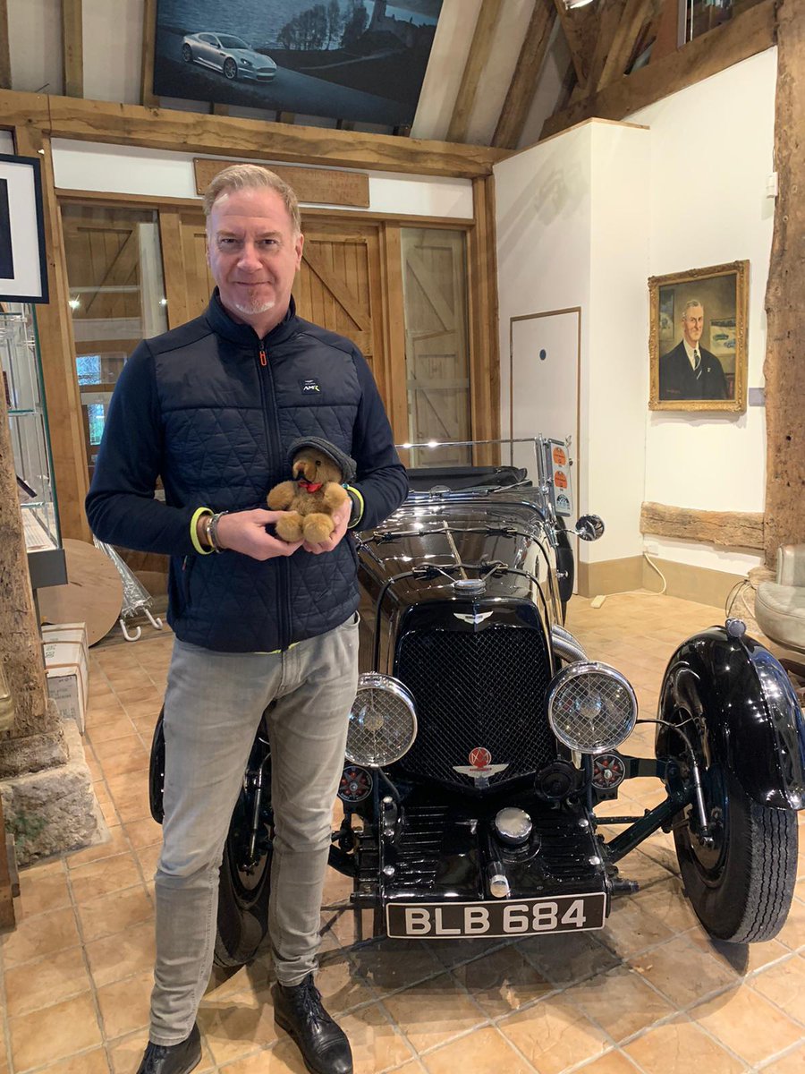 AMHTOfficial's tweet photo. ....when Count Zbearski met Marek Reichman @design_dr - a top day at the Aston Martin Museum. #astonmartinmuseum #greatdayout #metmyhero #AstonMartin https://t.co/ufEtRXttiA