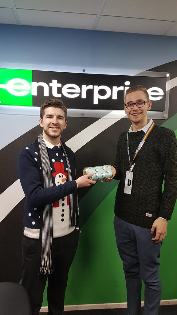 Steven Firth (@stevenjfirth) on Twitter photo Dylan winning today's present from Santa Steve today π
for generating lots of leads for new business accounts and helping to provide the best service possible to our customers travelling on business! βπ#eracscotland #sc22 <a href="/dnicholsERAC/">Dylan Nichols</a> @AbbyEdbrooke Dylan winning today's present from Santa Steve today π
for generating lots of leads for new business accounts and helping to provide the best service possible to our customers travelling on business! βπ#eracscotland #sc22 <a href="/dnicholsERAC/">Dylan Nichols</a> @AbbyEdbrooke
