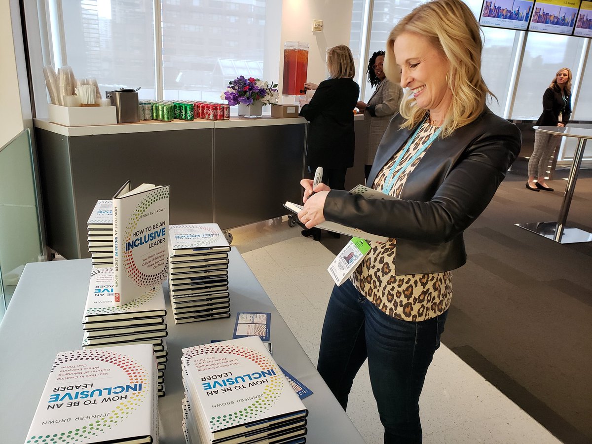 @jenniferbrown signing her new book at the @OutLeadership OutWOMEN Lunch.  @business #returnonequality #outleader