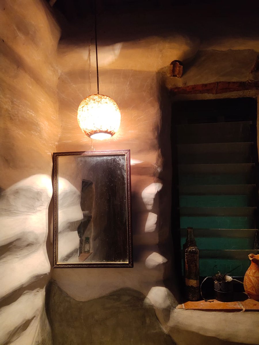 victoryinstitu's tweet image. IDT Thiruvannamalai students vist thannal project case studies for Mud house Natural building workshops are the platforms where people understand the significance of Natural Buildings through sensing various materials used, 

#casestudyhouse #naturalbuilding #visit #mud #house