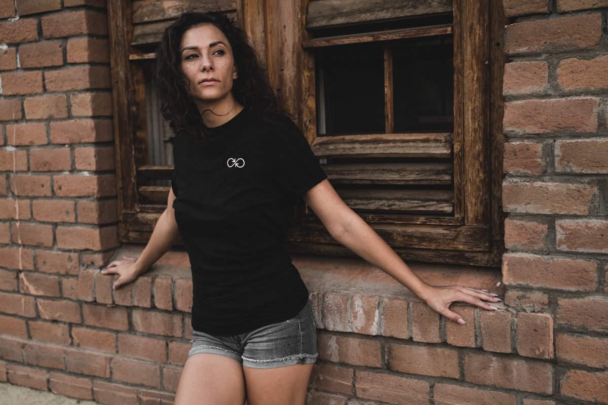 greenzsupply's tweet photo. Imagine a world where all of our clothing was biodegradable. Where it did not pollute the earth after we put our wear and tear on it. With #hempclothing we CAN do this. One piece of Greenz apparel at a time we will make this world a cleaner place for future generations. 💪🌱 https://t.co/7zSy9eoidR