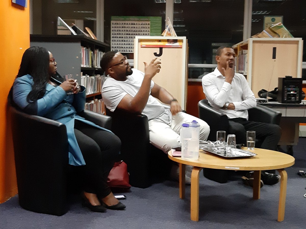 The number of Zimbabweans online is not enough to sustain an online business.

The importance of pivoting and using the main business product to launch other products.
#nownarratives #southernafricaarts 

@thwithakazi <a href="/2BrokeTwimbos/">2 Broke Twimbos</a>