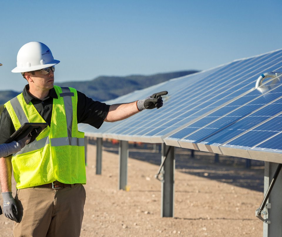 RobertJohnEd's tweet image. Mr. Navarro, I am an American solar worker--much like 2,200+ others on our teams. #StopSolarTariffs @WhiteHouse  @USTradeRep