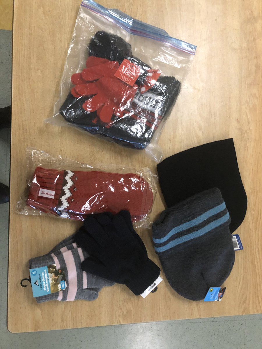MsDiPede's tweet photo. Thank you to all of the families for participating in our ‘Share The Warmth’ drive! Your helping someone stay warm this winter season ❄️🌨 https://t.co/0KtNxMu57f