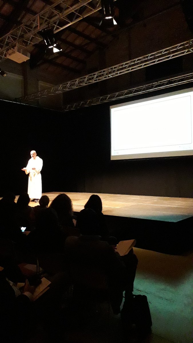 mario_longavita's tweet photo. Che linguaggio ha il lavoro? Quale il peccato originale dell'economia? Padre Brescianini al lavoro. #scrnetworking #screventi https://t.co/rPLHBdVYvu