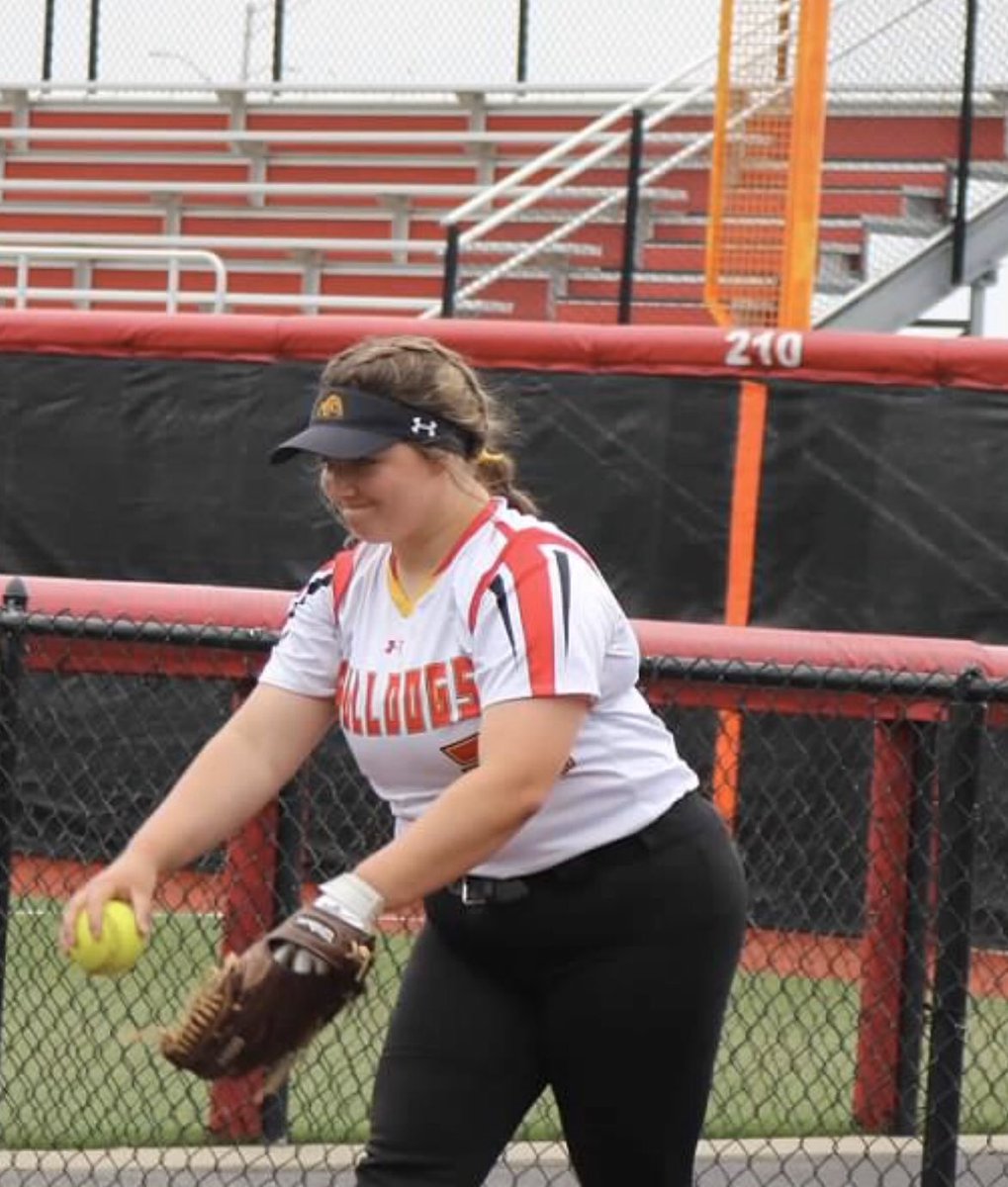 BHSBulldogsSB's tweet photo. I am very excited to announce that Noelle Chaney has committed to Charleston Southern University to continue her academic and athletic career!
#bataviasoftball #gobuccaneerssoftball 💯 https://t.co/A1M8E2xRzj