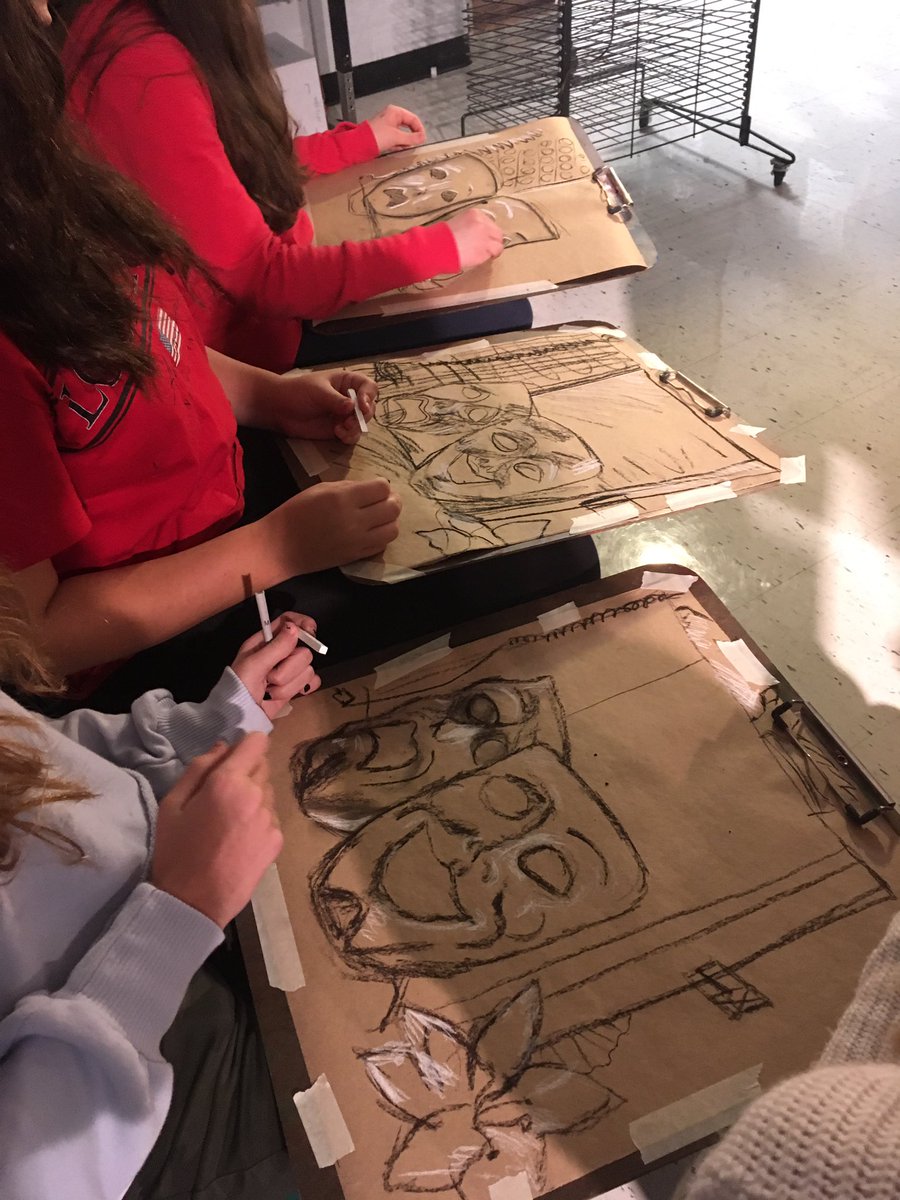 NathansonTed's tweet photo. Chasing Leonardo part 3: taking a break from portrait to work with the still life focusing on shape form and shadow. Underdrawings in charcoal next layer will be tempera https://t.co/4okFCxHunW