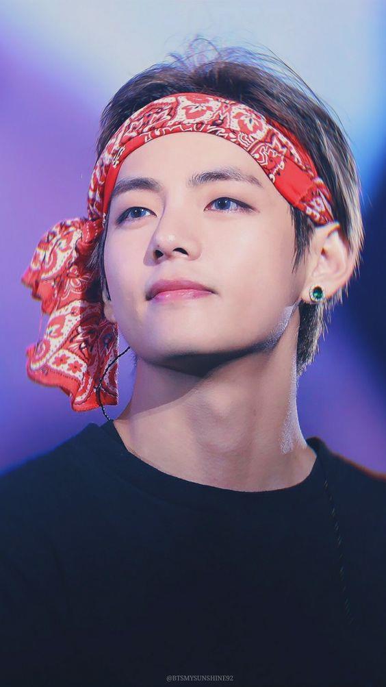 ItsJungGuk_'s tweet photo. @bts_bighit #ProtectTaehyung #savetaetae 
taehyung's life is in danger please intervene😪 https://t.co/QMYEEJdhXe