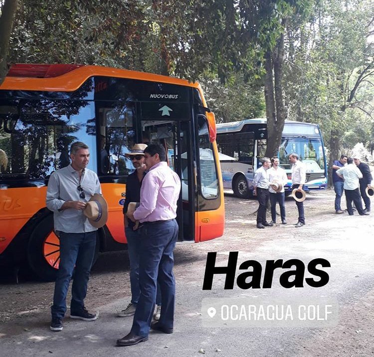 CiudadDeBondis's tweet photo. Las fotos que publicaron hasta ahora del nuevo #Nuovobus #Citta en la presentación en la fiesta de #Colcar https://t.co/voThapIyCO