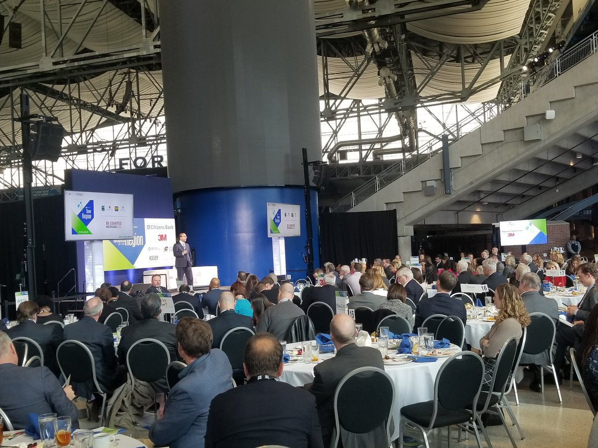 DetroitChamber's tweet photo. .@Baruah_DRC_CEO returns to the stage for a presentation on the key findings of the 2019-2020 State of the Region report, "We are making progress." #DETSOR Read/download the new report today: https://t.co/zaeTuYdS2c https://t.co/D429kknbXj