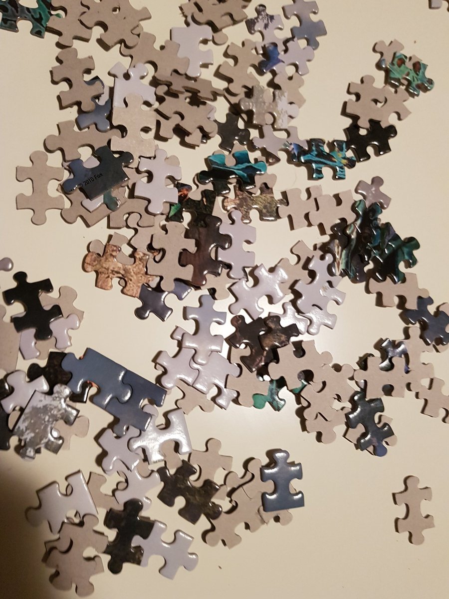 Dans nos boîtes du calendrier de l avent, nous découvrons  chaque jour 20 morceaux de puzzle. 
Combien de morceaux de puzzle aurons- nous demain vendredi 6 décembre ?<a href="/mathsenvie2/">M@ths en-vie #C2</a>