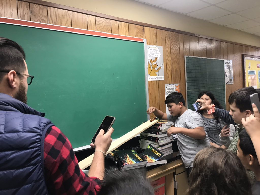 sarahekraatz's tweet photo. Check out the fun that Mr Johnson’s class is having during their speed lab competition! #BTWBest #KISDBest #belikebt #learningcanbefun #engagedlearners https://t.co/ZWeT8WbMgs