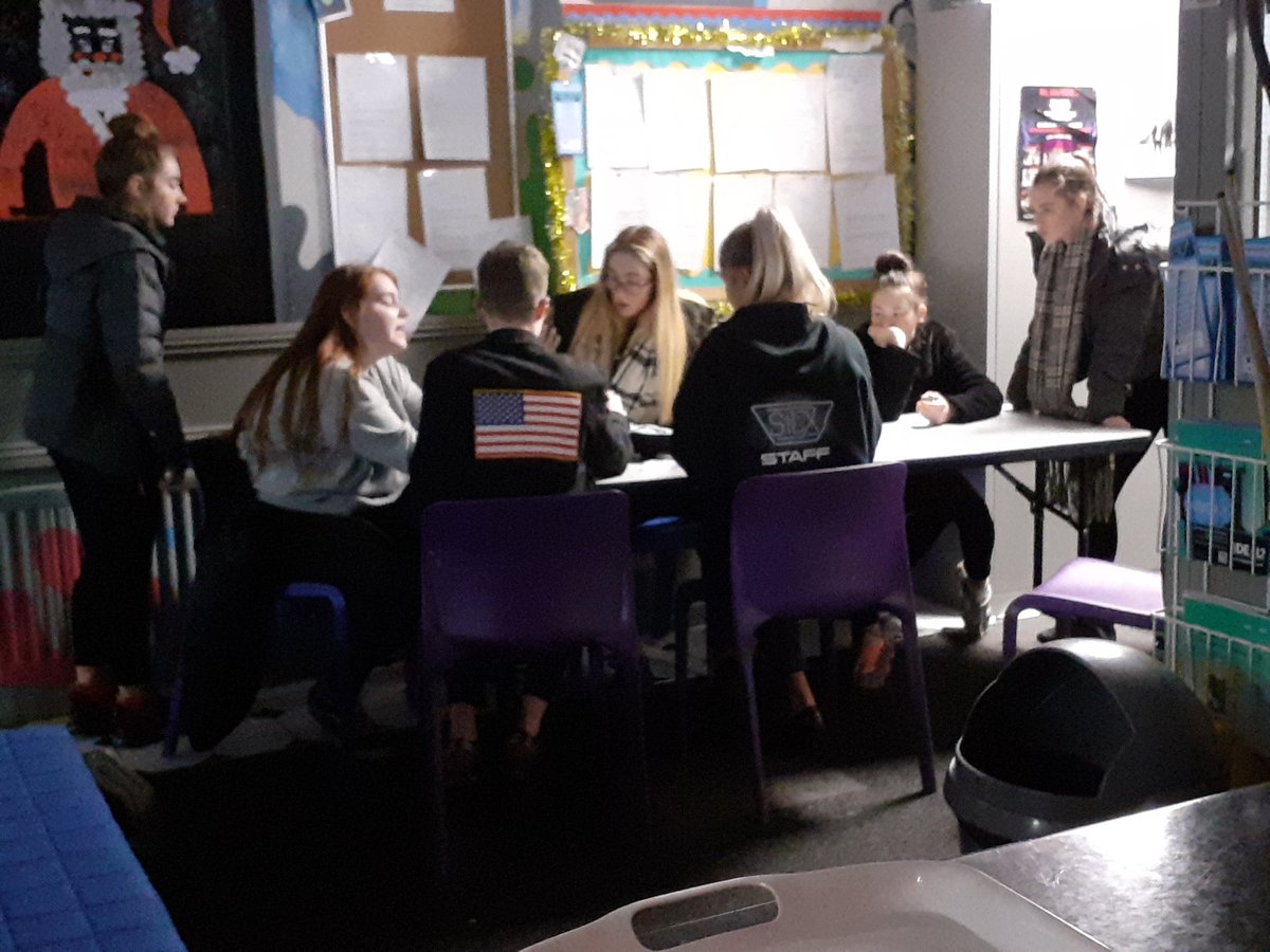 SilxTeen's tweet photo. Very busy night tonight at silx for film and nails! #busyproject #placestobe #filmnight https://t.co/uRP81aXTrk https://t.co/d9qmcTLzJq